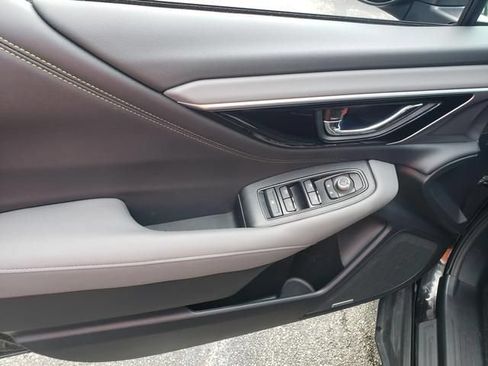 Certified 2025 Subaru Outback Onyx Edition AWD/4WD image 11