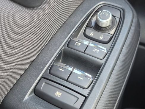 Certified 2025 Subaru Forester Premium AWD/4WD image 39