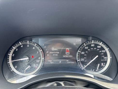 Used 2021 Toyota Highlander XLE image 20