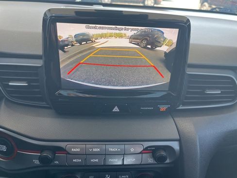 Used 2020 Hyundai Veloster 2.0 Premium FWD image 15