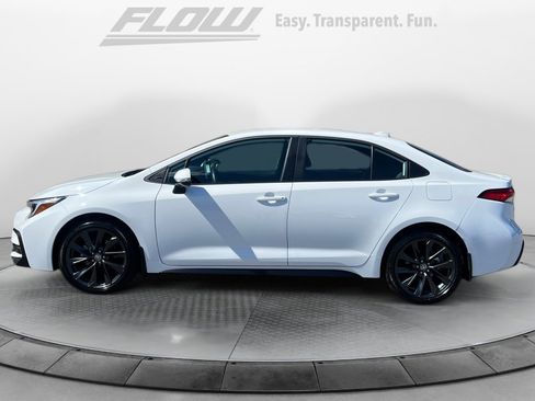 Used 2026 Toyota Corolla SE w/ SE Package FWD image 4