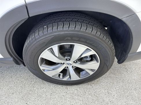Used 2022 Subaru Ascent Premium w/ Convenience Package image 46