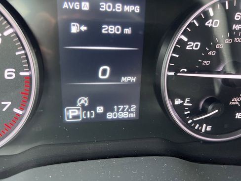 Used 2025 Subaru Crosstrek 2.5i Limited w/ Crosstrek Mirror Package image 9