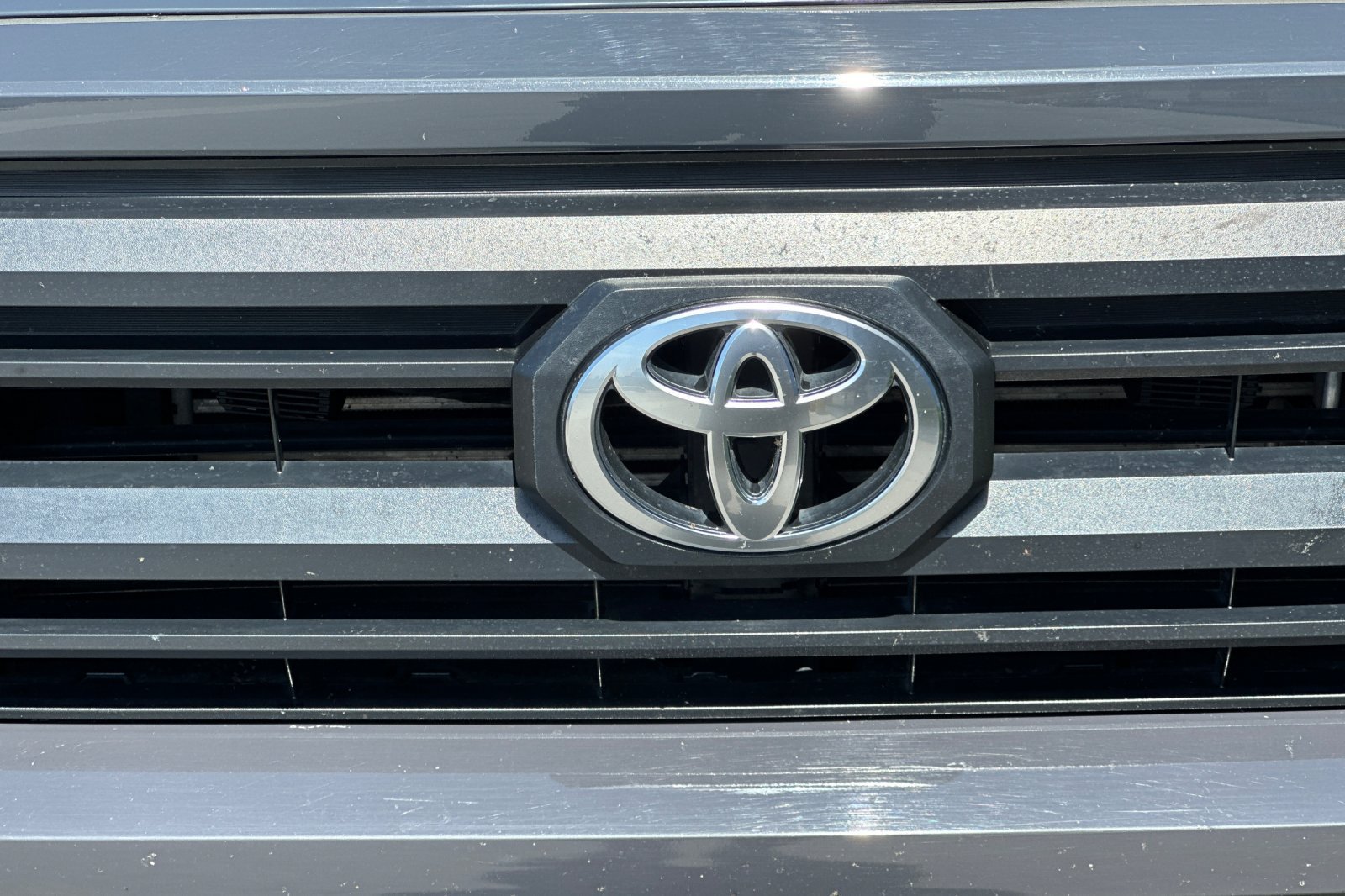 Used 2025 Toyota Tacoma SR5 AWD/4WD image 36