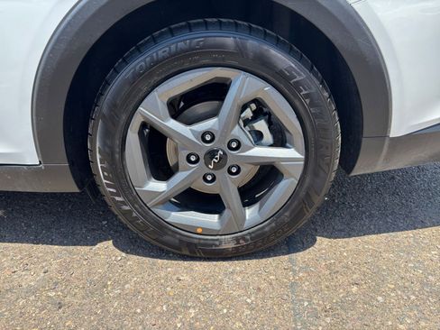 Used 2025 Kia K4 FWD image 29