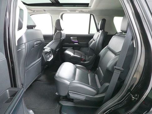 Certified 2025 Ford Expedition Platinum AWD/4WD image 29