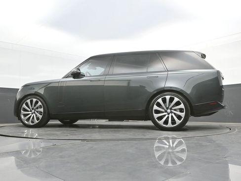 Used 2025 Land Rover Range Rover Long Wheelbase SE AWD/4WD image 37