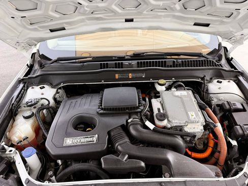 Used 2018 Ford Fusion SE w/ Equipment Group 602A FWD image 37