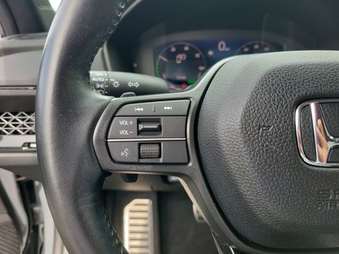 Used 2024 Honda Accord Sport image 27