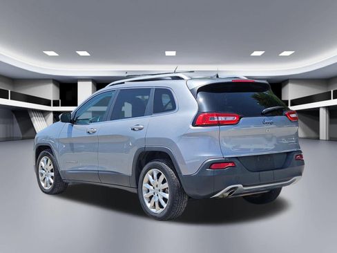 Used 2016 Jeep Cherokee Limited FWD image 4