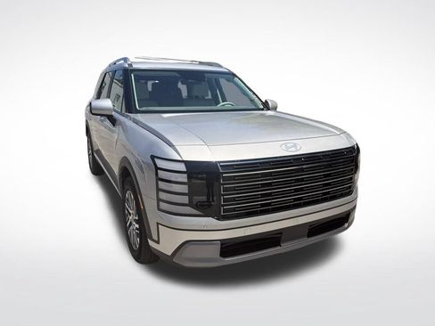 Used 2026 Hyundai Palisade SEL FWD image 2