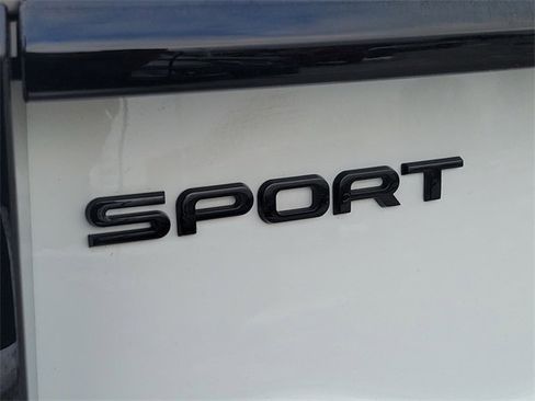 Used 2025 Land Rover Discovery Sport Dynamic SE image 11