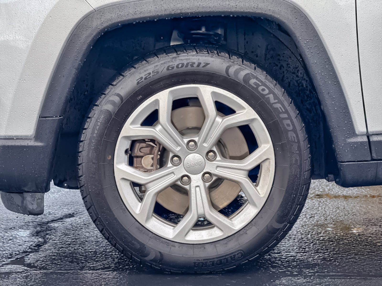 Used 2024 Jeep Compass Latitude AWD/4WD image 25