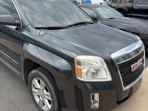 Used 2013 GMC Terrain SLE FWD image 1