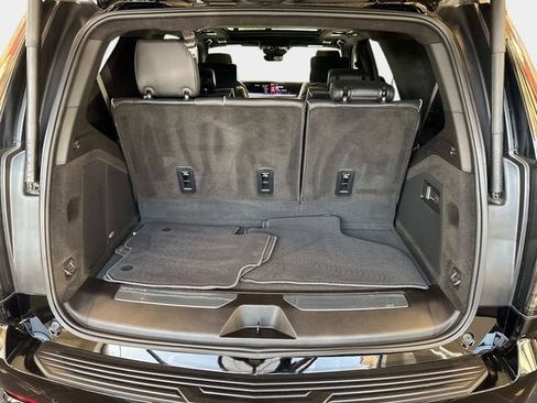 Used 2026 Cadillac Escalade V w/ LPO, ONYX Package AWD/4WD image 5