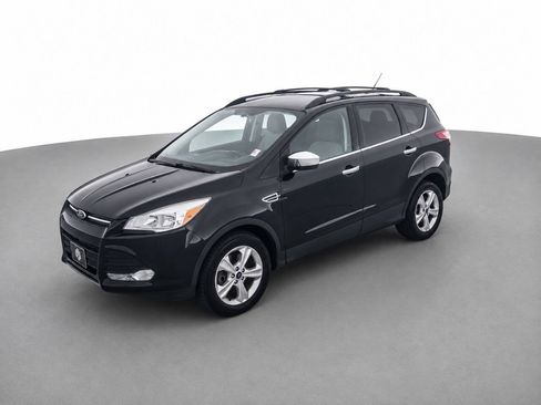 Used 2015 Ford Escape SE w/ Equipment Group 201A AWD/4WD image 9