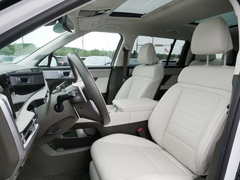 Certified 2025 Hyundai Santa Fe Calligraphy FWD image 14