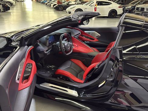 Used 2020 Chevrolet Corvette Stingray Preferred Cpe w/ 2LT Preferred Equipment Group RWD image 13