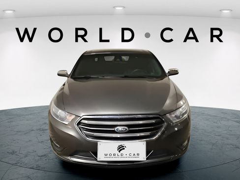 Used 2019 Ford Taurus Limited FWD image 1