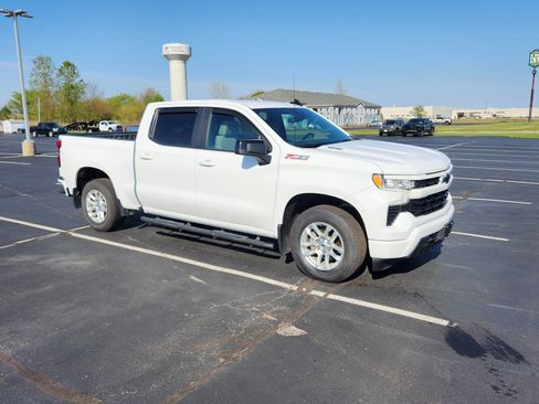 Used 2022 Chevrolet Silverado 1500 RST image 9
