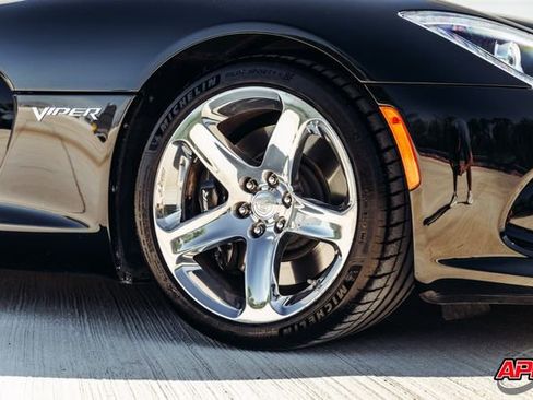 Used 2017 Dodge Viper SRT-10 RWD image 51