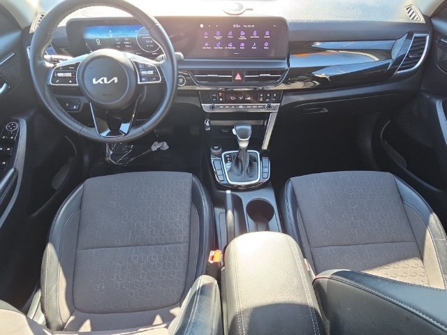 Used 2024 Kia Seltos S FWD image 13