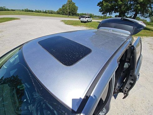 Used 2025 Honda Odyssey EX-L image 11