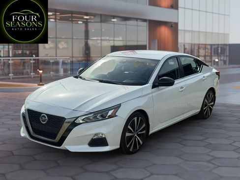 Used 2020 Nissan Altima 2.5 SR FWD image 1