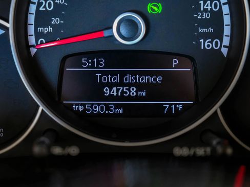 Used 2014 Volkswagen Beetle 1.8T image 13