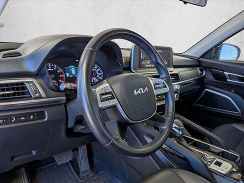 Used 2022 Kia Telluride S AWD/4WD image 9