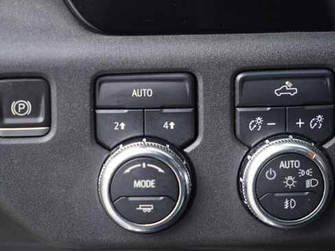 Used 2022 GMC Sierra 1500 Elevation AWD/4WD image 18