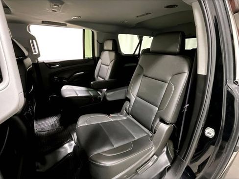 Used 2016 GMC Yukon XL SLT w/ Premium Edition AWD/4WD image 26