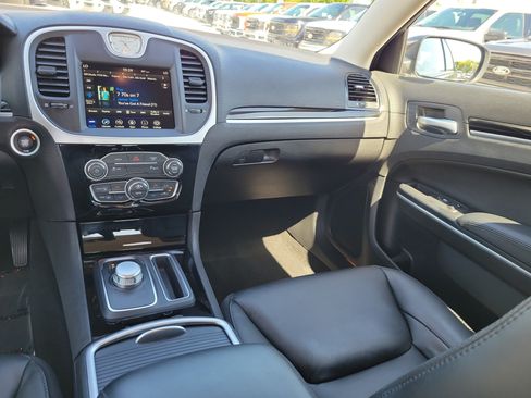 Used 2023 Chrysler 300 Touring L RWD image 16