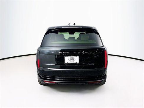 New 2025 Land Rover Range Rover SE image 6