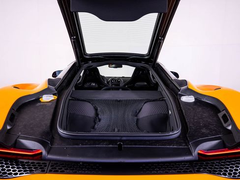 Used 2023 McLaren GT RWD image 23