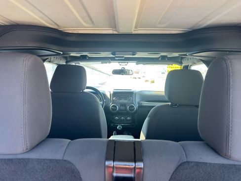 Used 2015 Jeep Wrangler Sport w/ Connectivity Group image 35