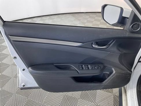 Used 2021 Honda Civic Sport image 9