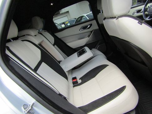 Used 2018 Land Rover Range Rover Velar R-Dynamic SE AWD/4WD image 6