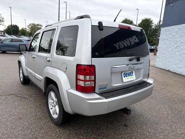 Used 2012 Jeep Liberty Limited AWD/4WD image 3