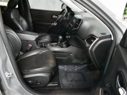 Used 2020 Jeep Cherokee Latitude Lux w/ Comfort/Convenience Group image 14