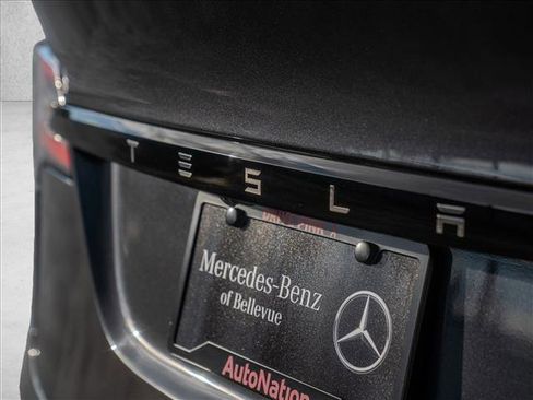 Used 2024 Tesla Model X image 11