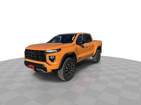 New 2026 GMC Canyon AT4 w/ AT4 Premium Package image 4