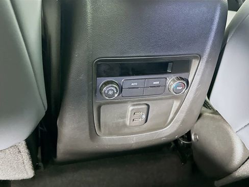 Used 2024 Buick Enclave Essence w/ Sport Touring Edition FWD image 33