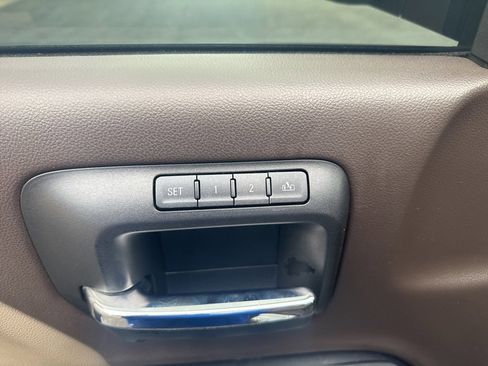 Used 2017 GMC Sierra 1500 SLT image 25