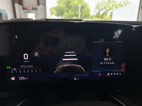 New 2025 Chevrolet Suburban Premier image 15