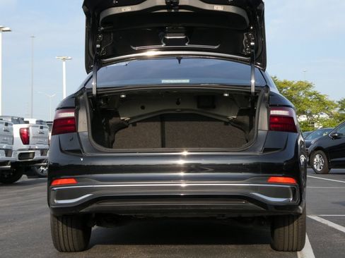 Used 2024 Volkswagen Jetta SEL image 25