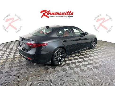 Used 2021 Alfa Romeo Giulia Ti Sport image 7