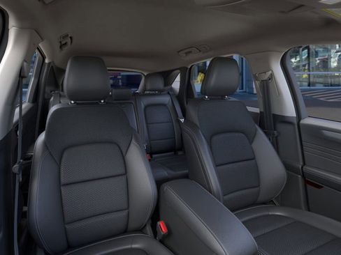 New 2025 Ford Escape SE w/ Class II Trailer Tow Package image 10