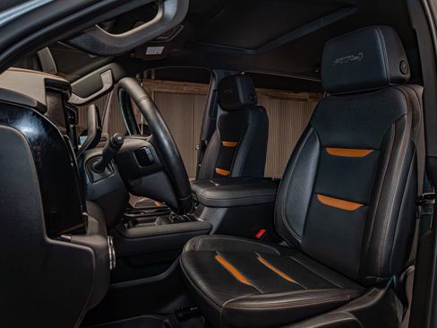 Used 2025 GMC Sierra 2500 AT4 image 19