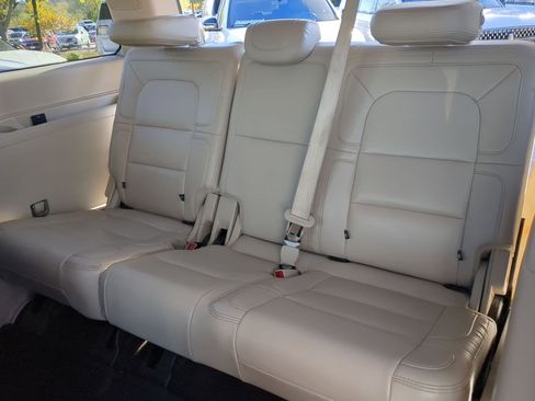 Used 2020 Lincoln Navigator Reserve w/ Luxury Package image 23